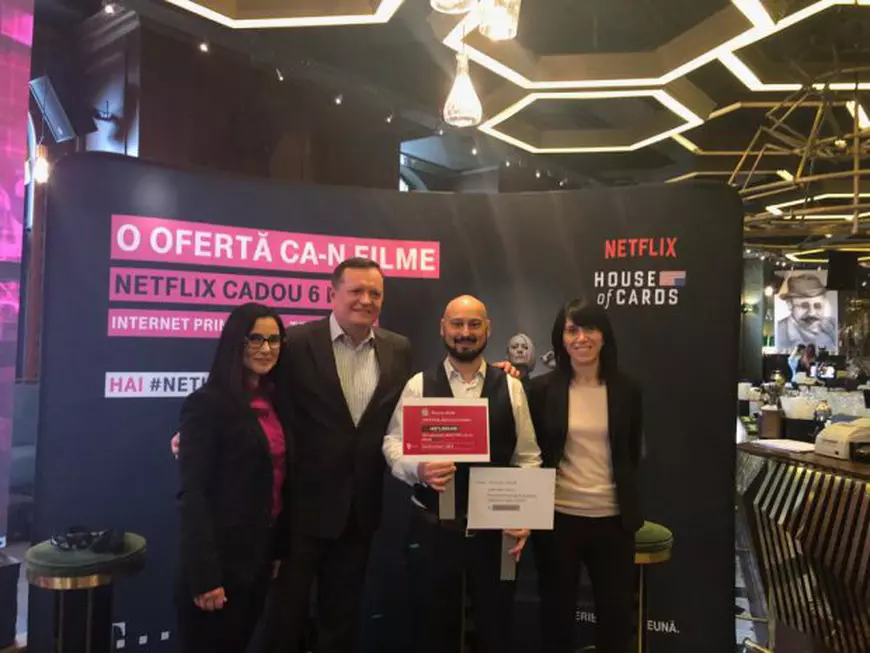 (P) Telekom Romania: Ofertă ca-n filme pentru 5-5-5 motive de a fi alături de cei dragi, în cel mai simplu mod