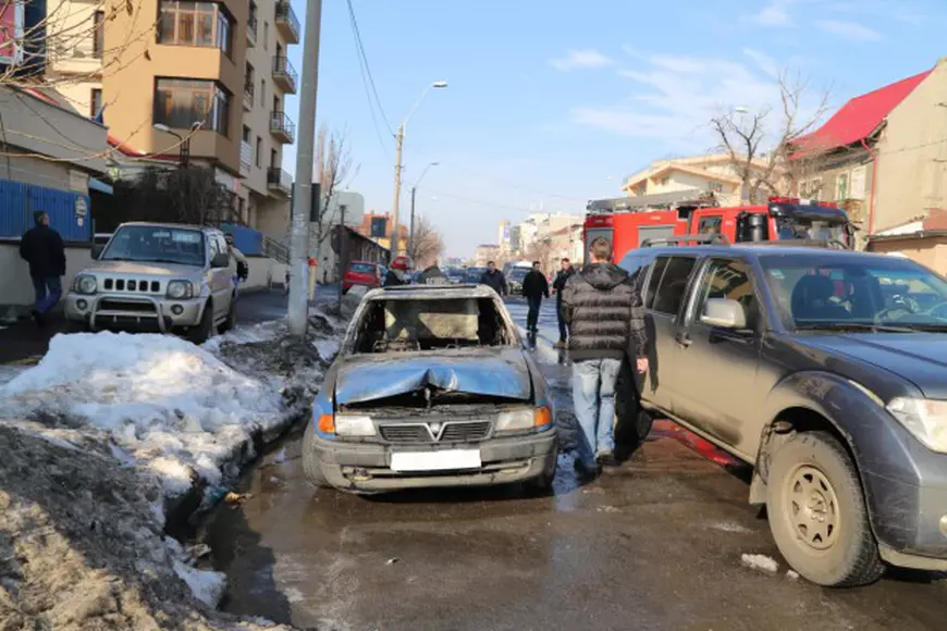 2 isi dealul spririi