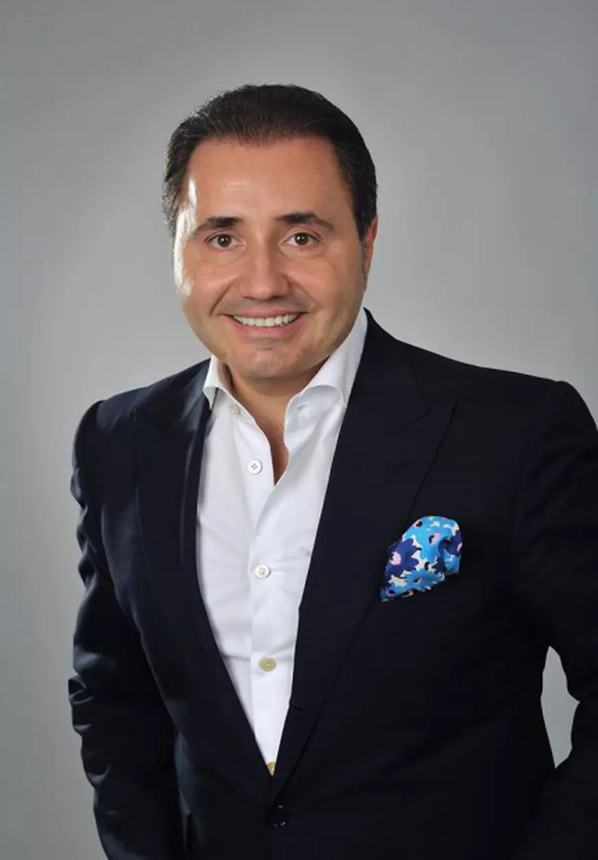 339713_256773884378505_305210601_o