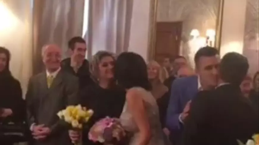 480p.00_20_35_11.Still030