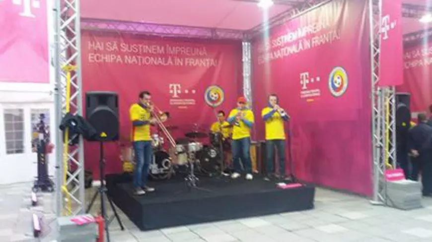 12919761_1154270557925162_300031811149125758_n