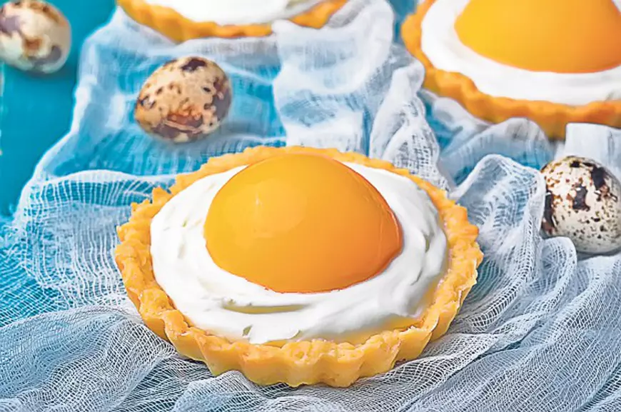 08-Tarta-cu-piersici-shutterstock_370647320