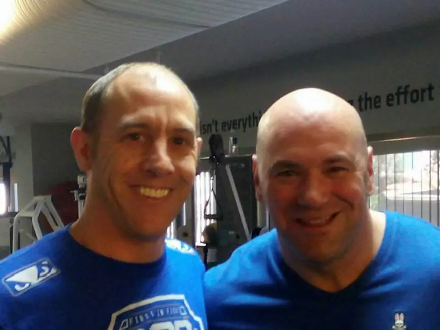 Scott și Dana White