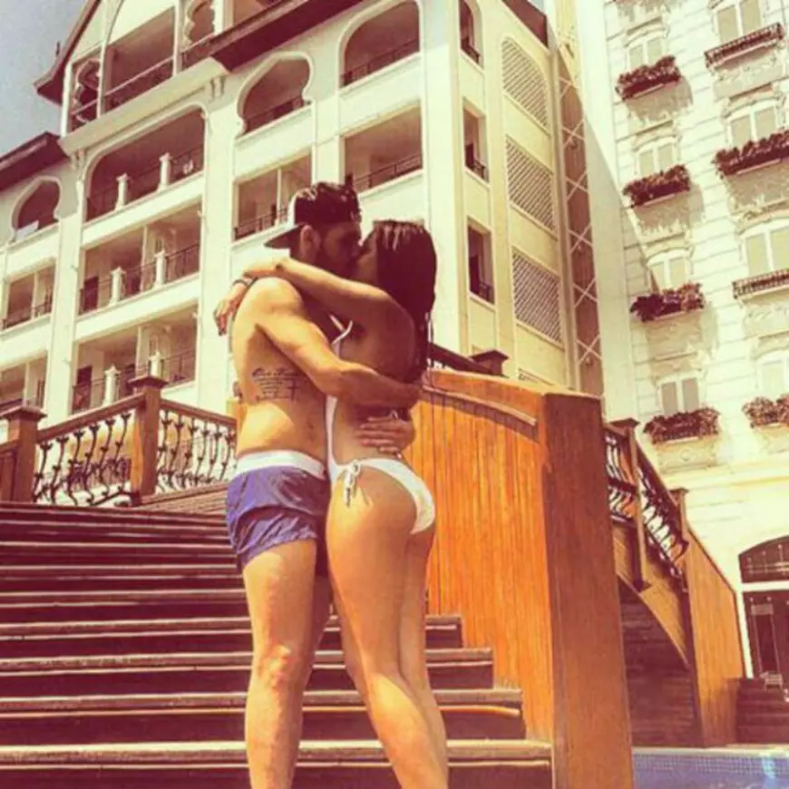 betty_salam_in_costum_de_baie