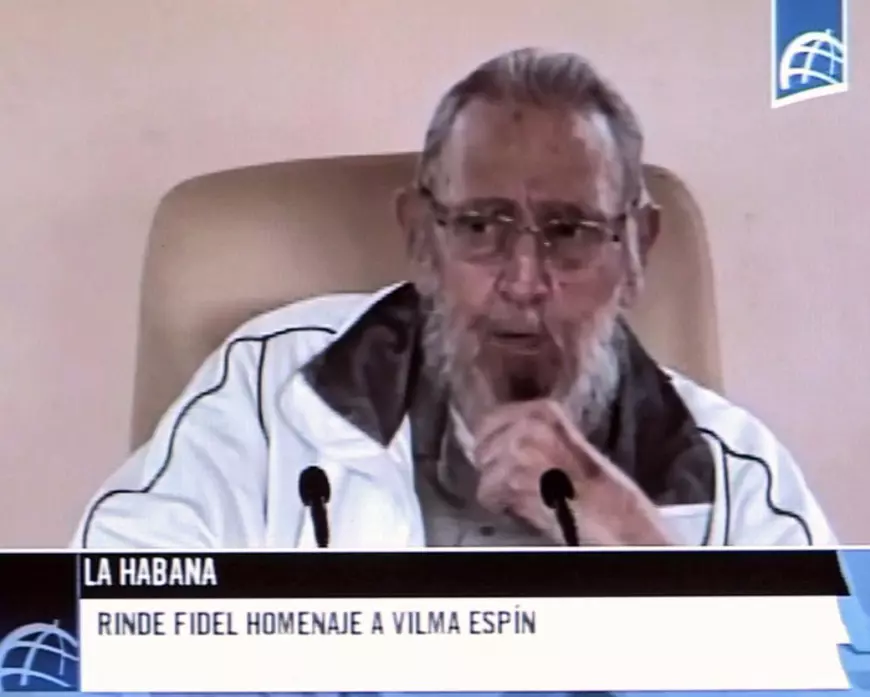 Fidel Castro makes rare public appearance in Havana
