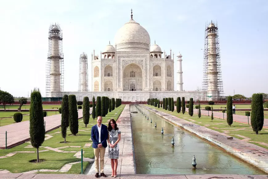 Prințul William și Kate Middleton, la Taj Mahal