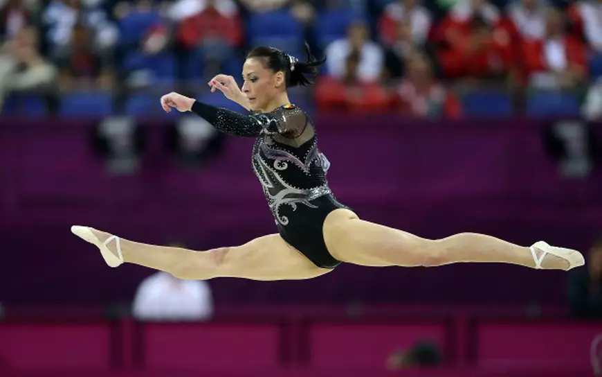 Cătălina Ponor. EPA/ANDREW GOMBERT