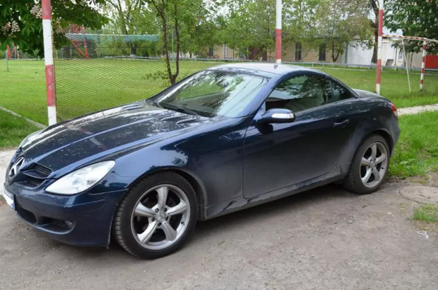 șoferița aflată la volanul acestui bolid a rămas piton în vamă după ce polițiștii de frontieră au confiscat autoturismul de lux