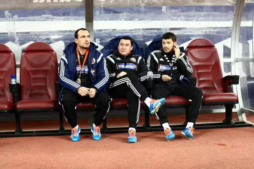 Ionuț Badea (primul din stânga) e favorit să-i ia locul lui Iordănescu