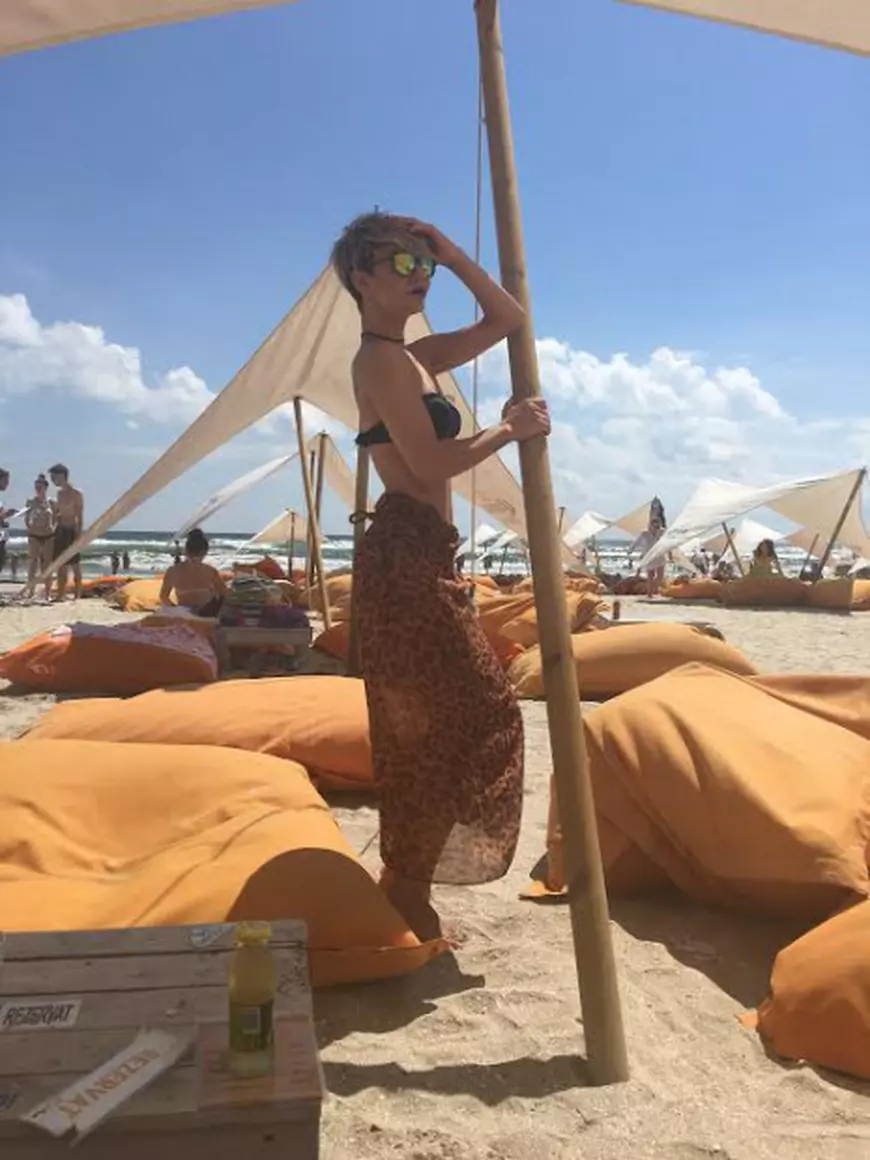 giulia anghlescu mare