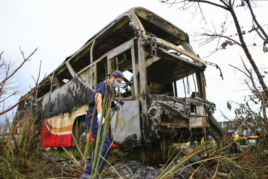 Accident Taiwan, autocar cuprins de flăcări - EPA 