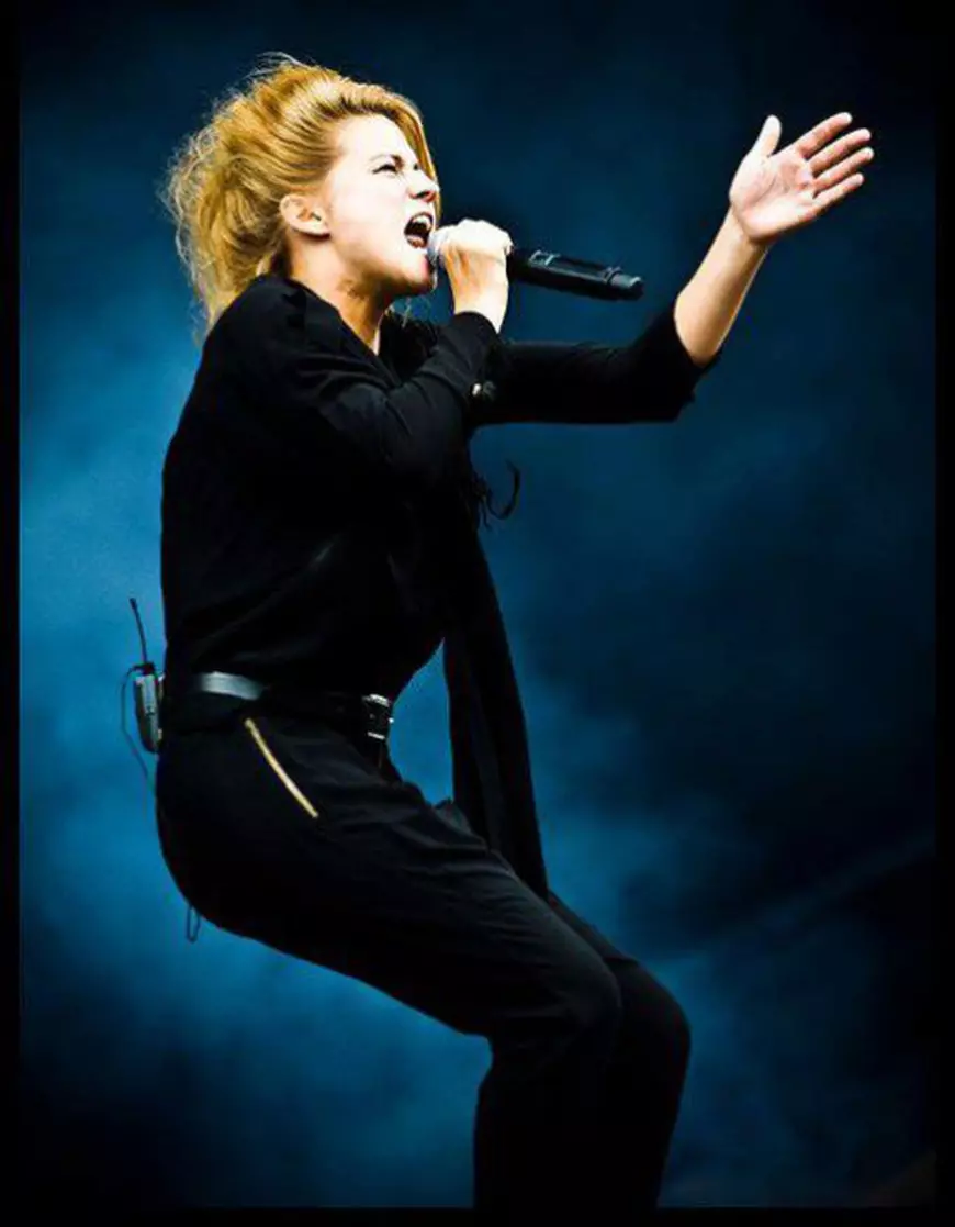 427268_10151096885830956_455065461_n