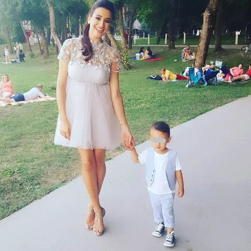 CLAUDIA PATRASCANU SI FIUL EI