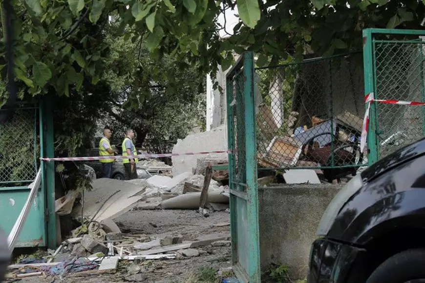 Dupa explozia la blocul din Copou, foto Dan Luca (13)