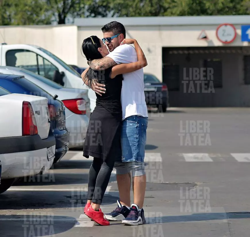 adelina---pestritu-speak-aeroport-intoarcere-maldive-(11)