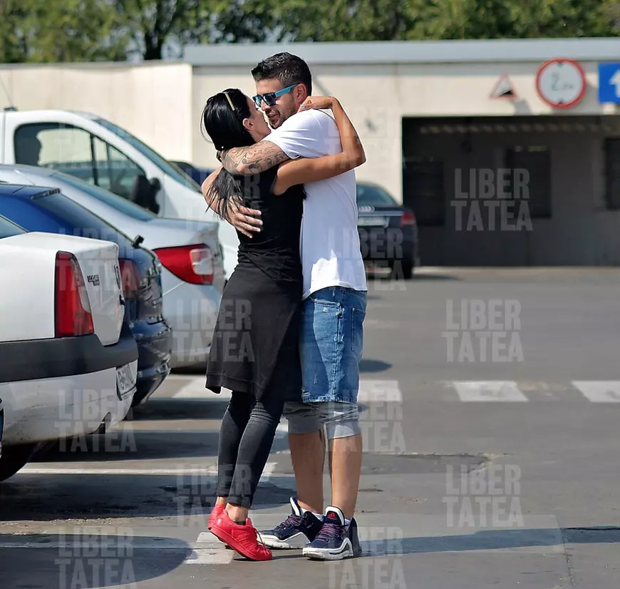 adelina---pestritu-speak-aeroport-intoarcere-maldive-(11)