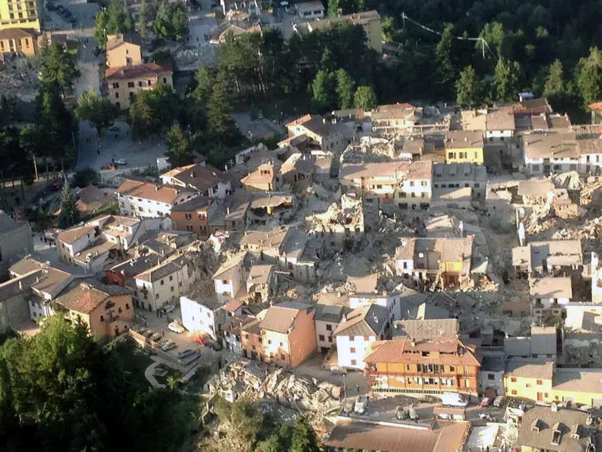 6.2 magnitude earthquake hits central Italy - at least 37 dead