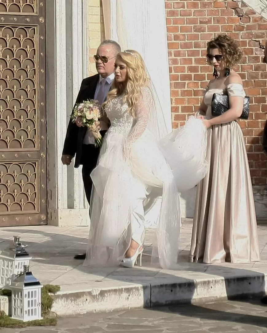 what s up nunta mireasa