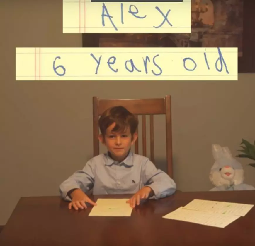 Alex copilul care vrea sa il salveze pe Omran