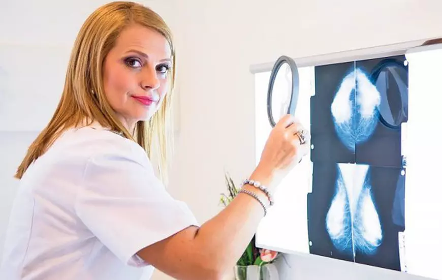 dr. Claudia Teodorescu- Olivia Steer