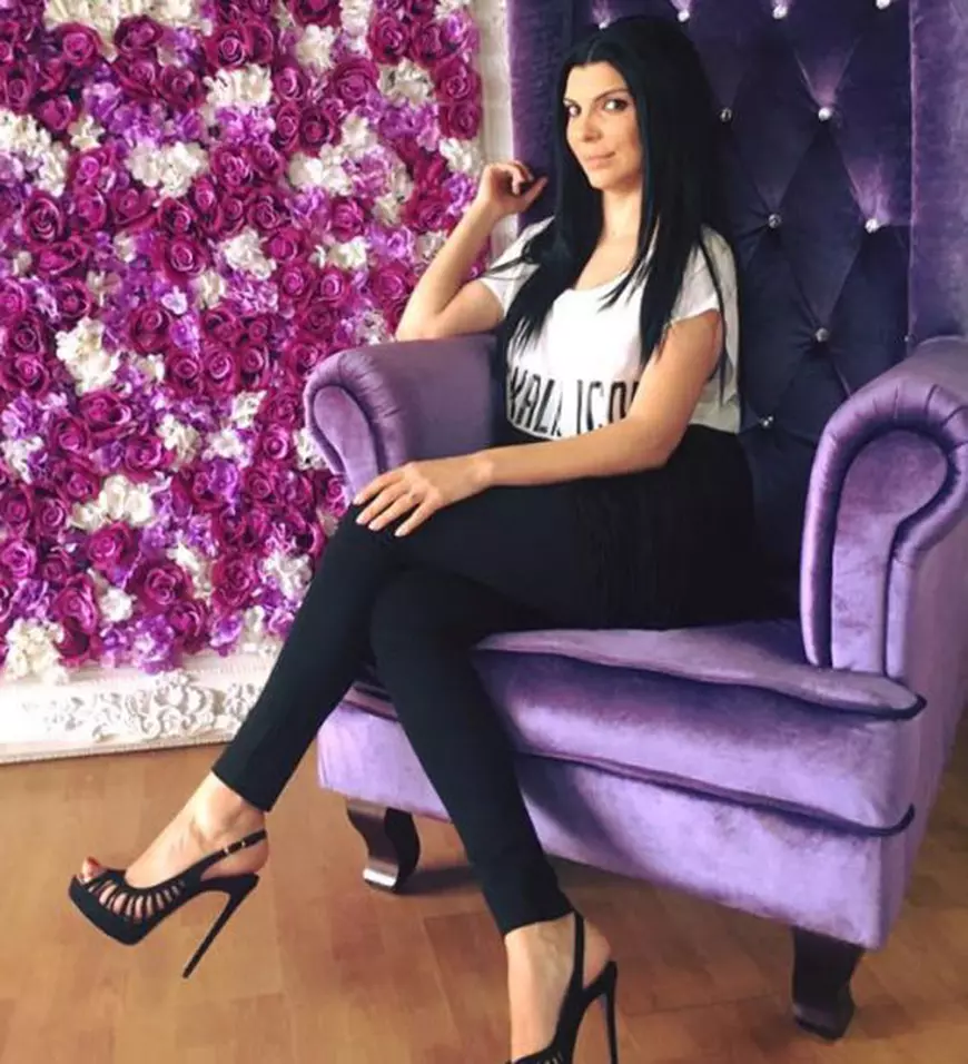 Andreea Tonciu în ipostaze sexy