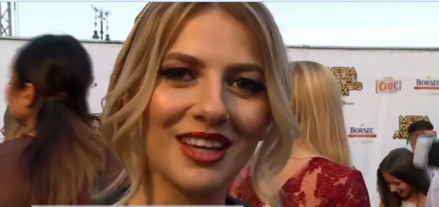 Lidia Buble dă un interviu la Media Music Awards 2016 de la Sibiu