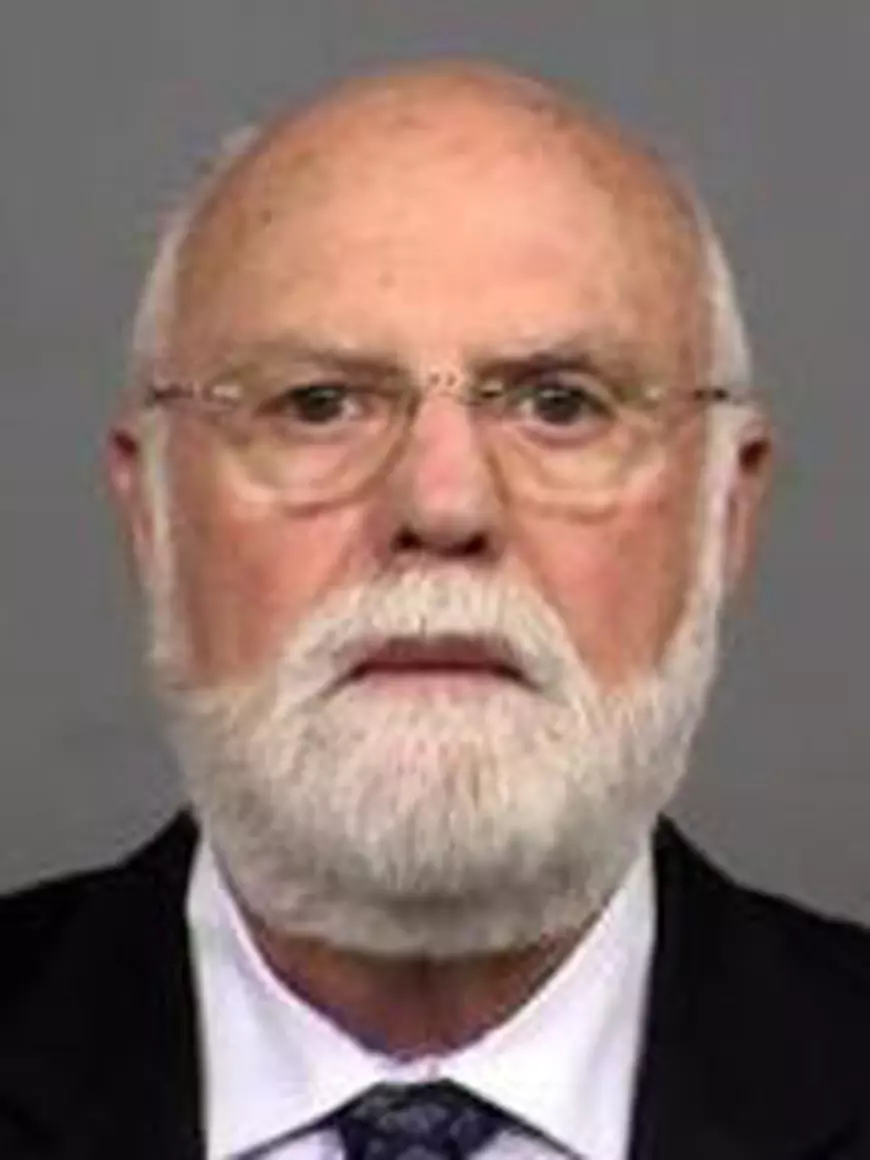 medic fertilitate Donald-Cline