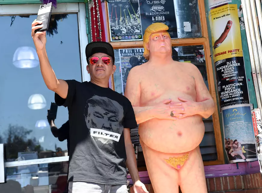 Naked Trump Statue In Los Feliz