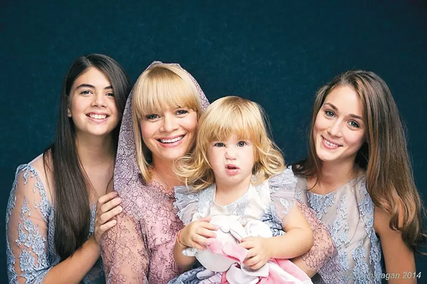 01-fetele-lui-Brenciu