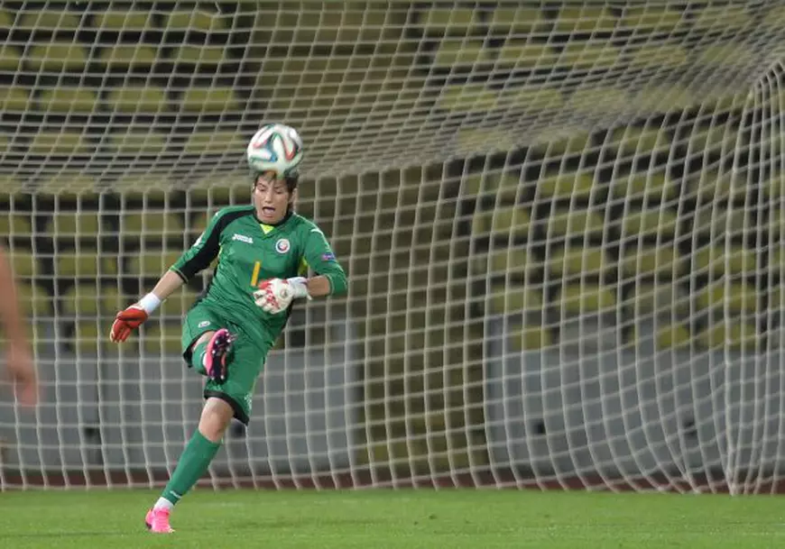 Andreea Părăluţă este titularul postului de portar în naţionala României