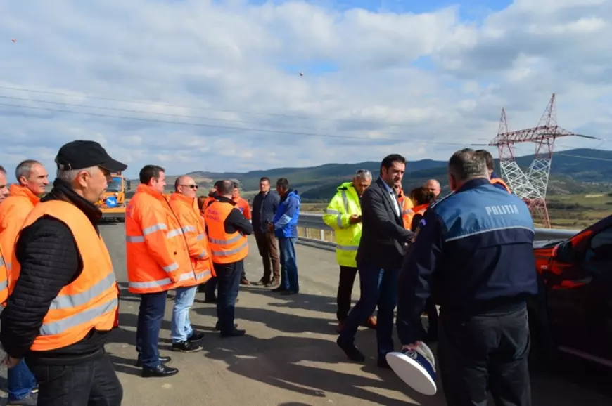 O comisie de specialiști a verificat starea drumului