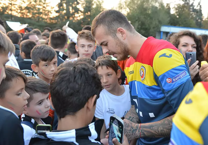 Alibec copii autografe