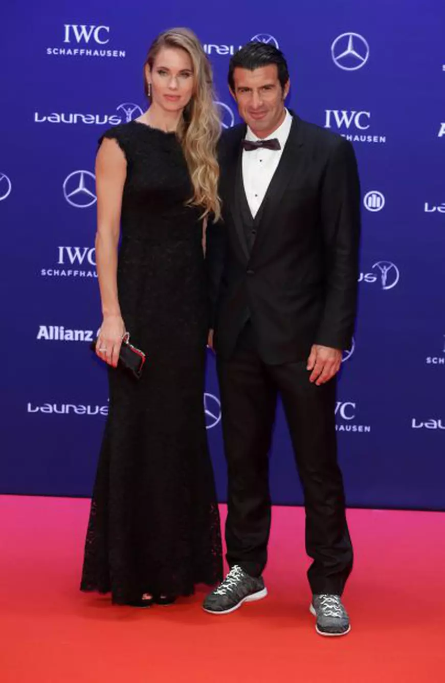 epa05265888 Luis Figo and wife Helen Svedin arrive at the Laureus Sport Awards in Berlin, Germany, 18 April 2016. The Laureus Media Prize is attributed to people that have made an impact to the world of sport. EPA/JOERG CARSTENSEN