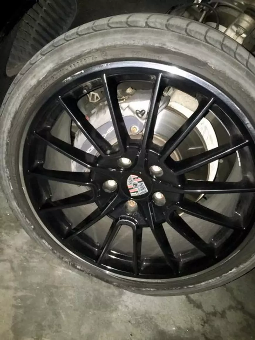 Bianca Drăgușanu a făcut pană cu mașina din cauza gropilor