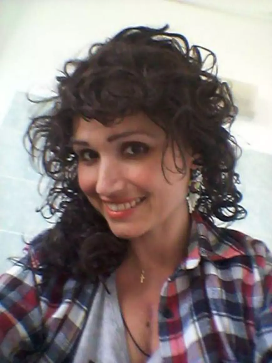 Fiica lui Marius Țeicu in satre critica