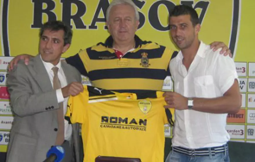 Jose Murcia (primul din stânga), când a venit la Brașov
