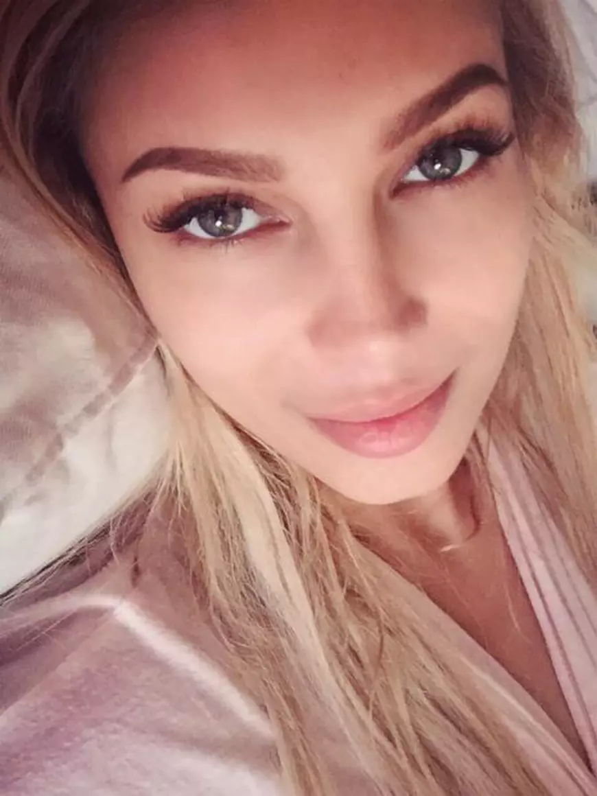 Lora le-a împărtășit fanelor secretul ei. Acordați atenție sporită