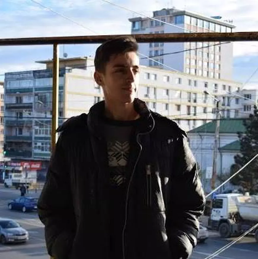 Fiul unui ofițer SRI, ucis într-un apartament. Procurorii din Iași au un cerc de suspecți