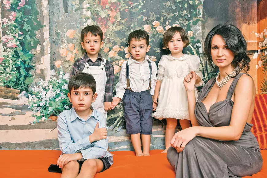 Nicolaeta Luciu, printre vedetele care îşi sărbătoresc ziua de nume de Sfântul Nicolae