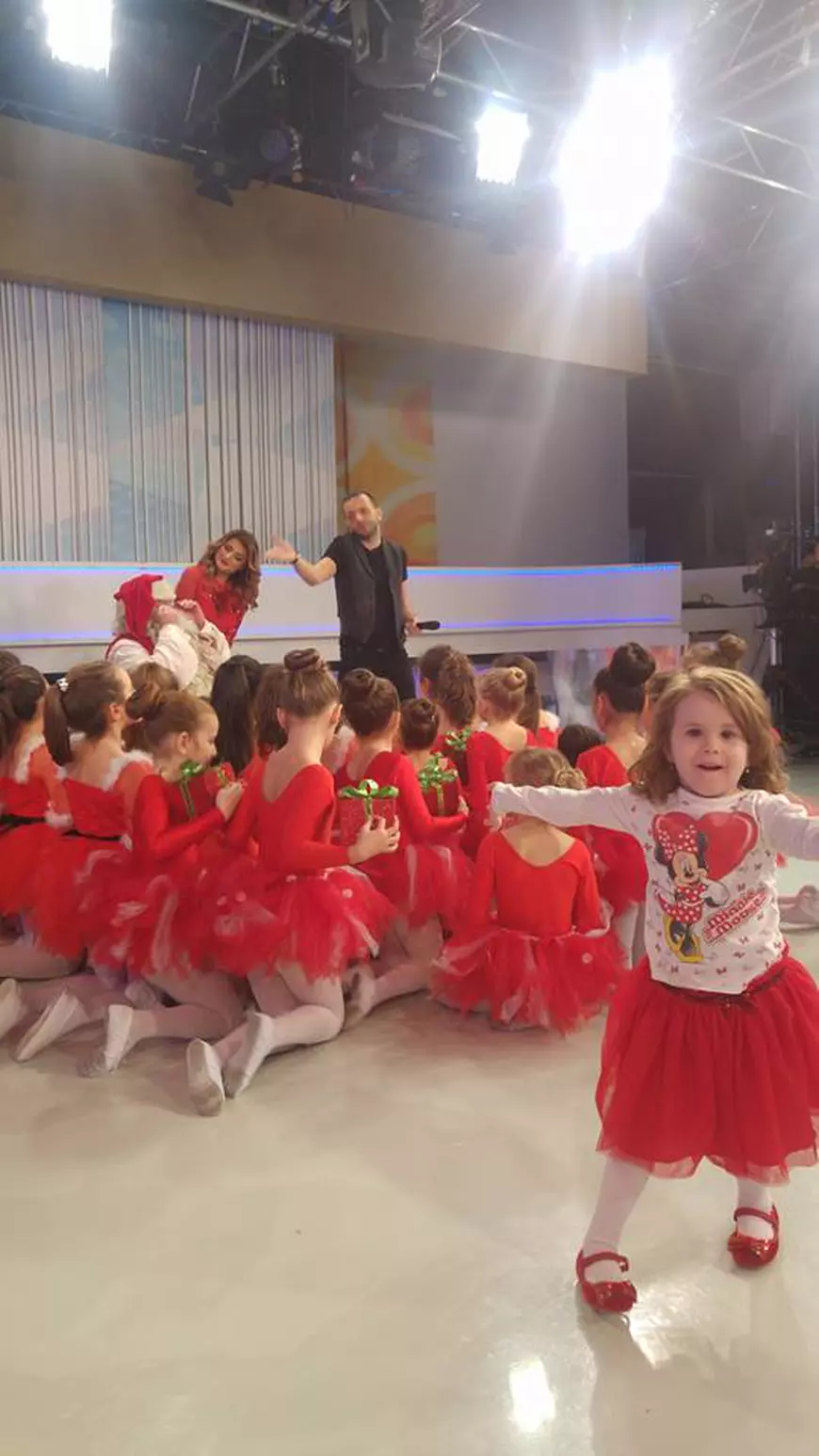 Fetița Oanei Roman, o adevărată domnișoară