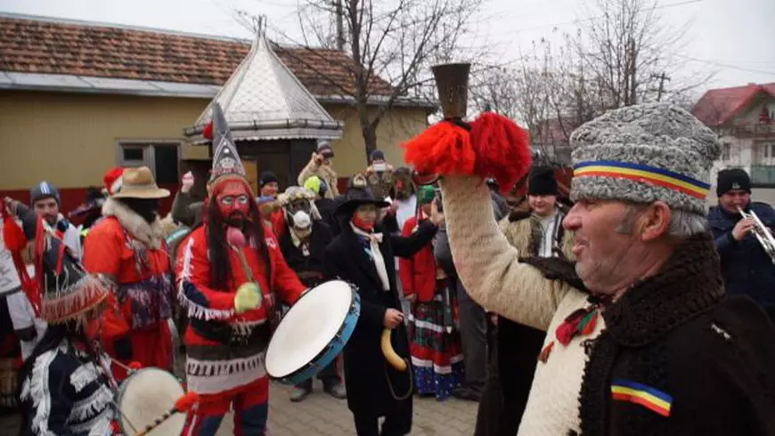 Tradițiile de Anul Nou sunt păstrate pentru a avea noroc și sănătate