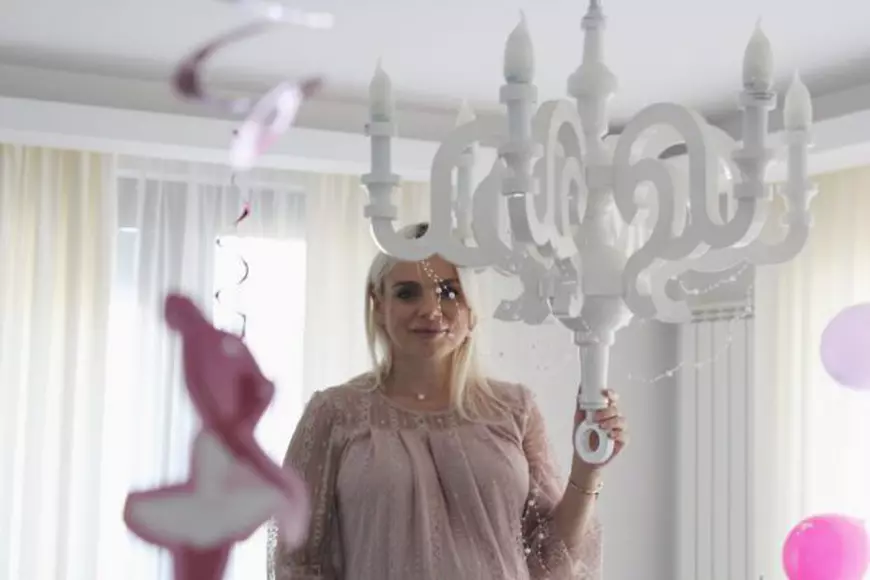 Jojo a făcut petrecere înainte să nască. Ce s-a întâmplat cu fiul ei Achim