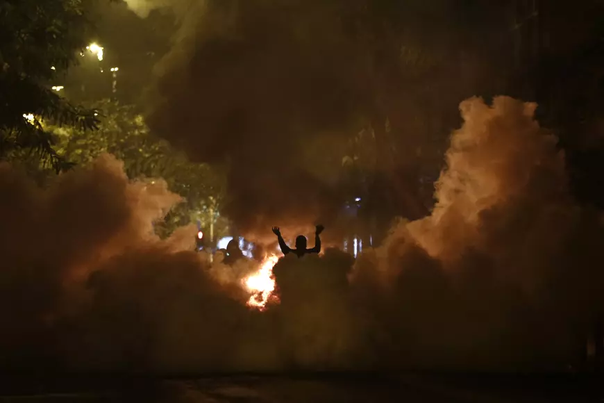 Violențe puternice la Atena. Cel puțin 23 de persoane reținute