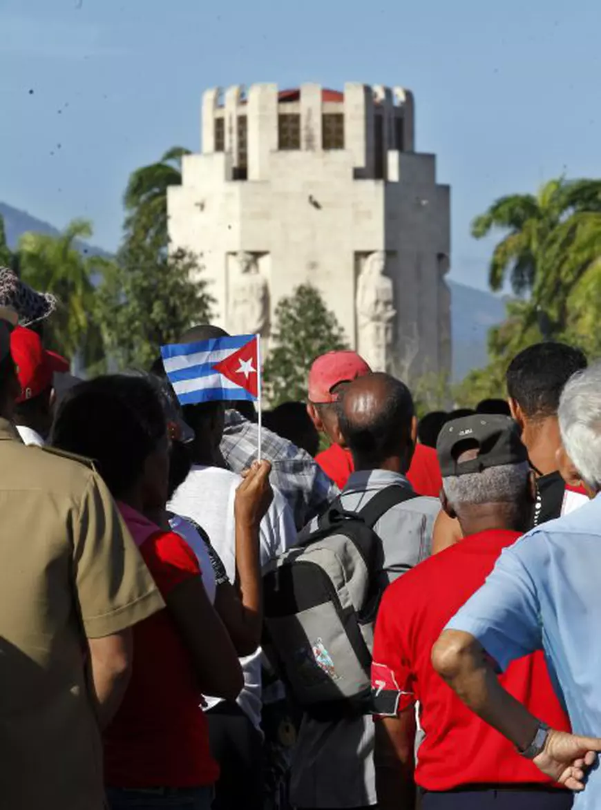 Funeralii Fidel Castro, mii de oameni s-au adunat în Santiago de Cuba pentru a-i aduce un omagiu lui Fidel Castro