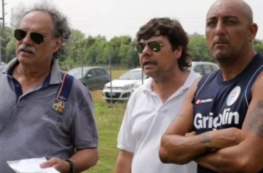 Tiziano Nardin (centru) a fost bătut de fanii propriei echipe