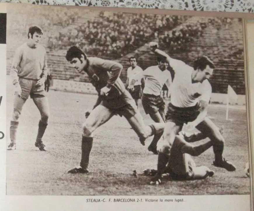 Cu Sătmăreanu (stânga) om de bază, Steaua a eliminat FC Barcelona în 1971