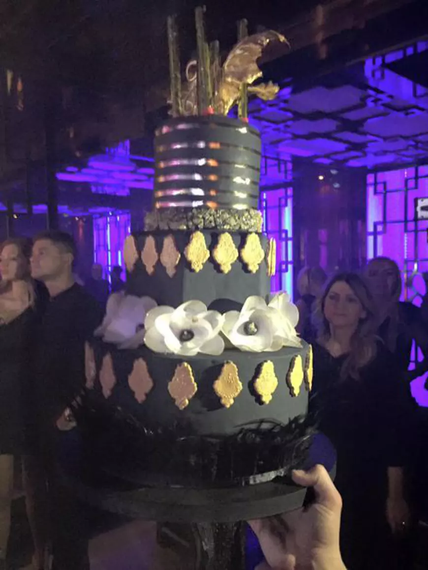 Cătălin Botezatu și-a aniversat cei 50 de ani. Incredibil ce tort a avut designerul