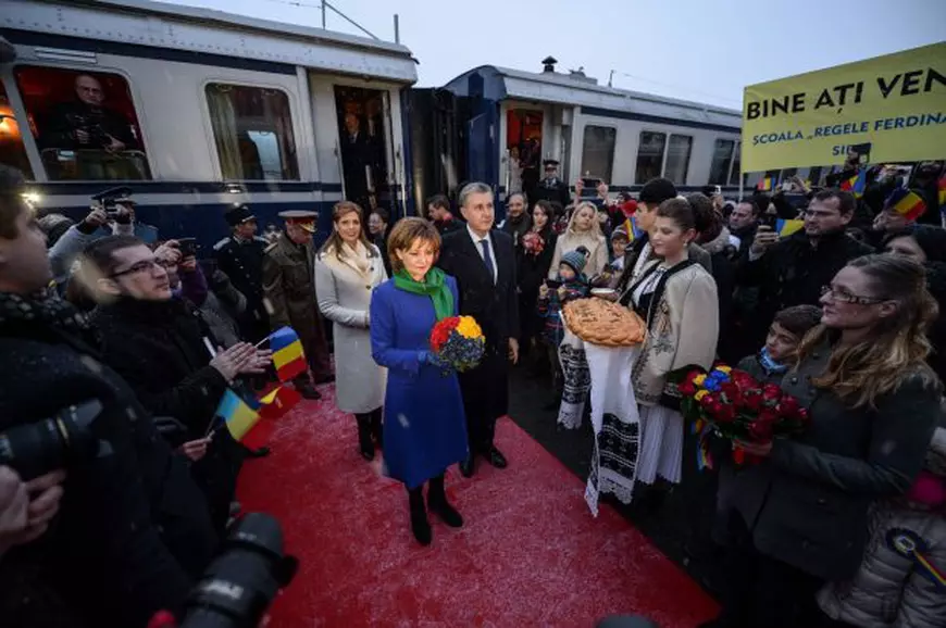 Principesa Margareta și Principele Radu, întâmpinați în gara din Sibiu