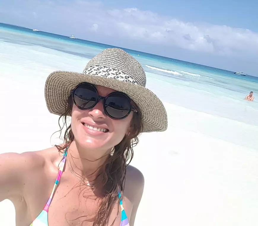 Anca Țurcașiu și-a făcut un selfie pe plajă, în Zanzibar