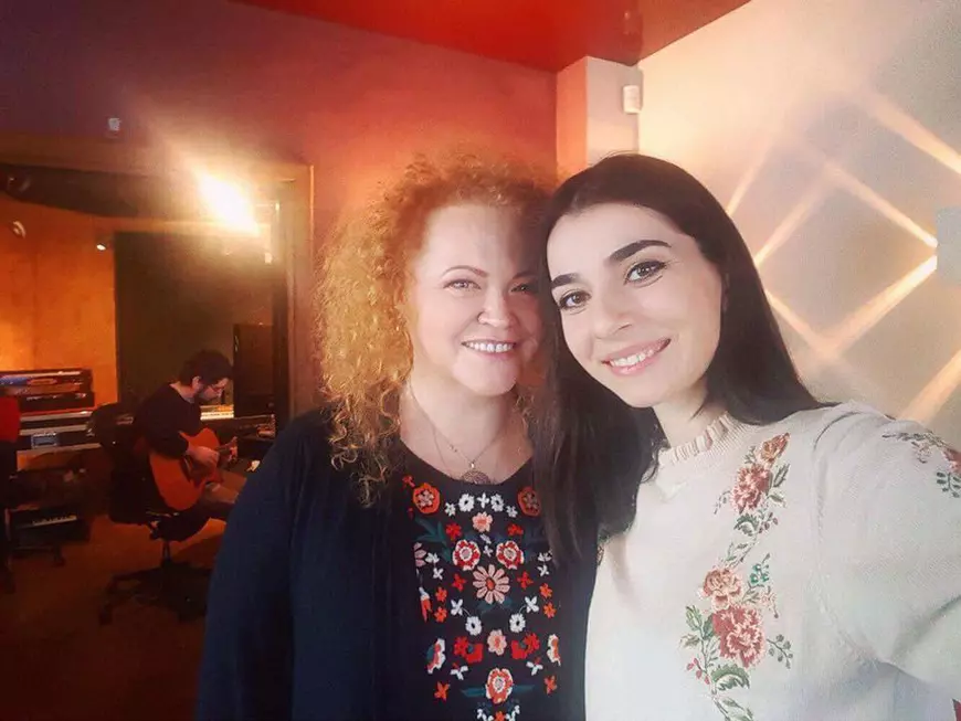 Narcisa Suciu s-a întors în România: are concert la Teatrul Național din Capitală cu Alexandra Ușurelu